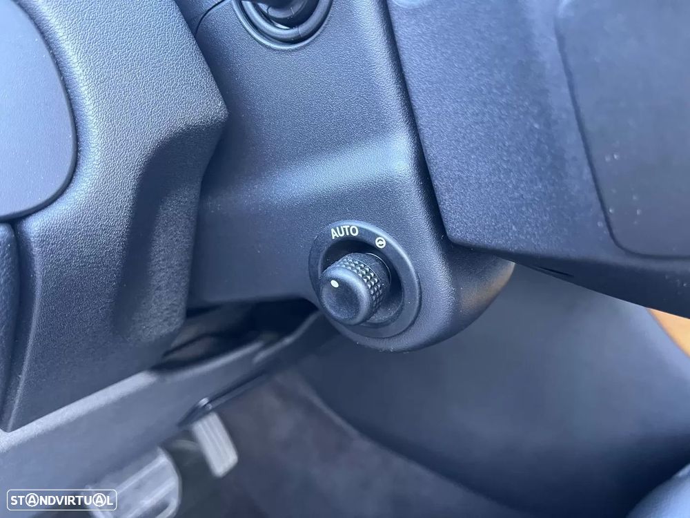 Land Rover Range Rover Sport 3.0 SDV6 HSE Black - 32