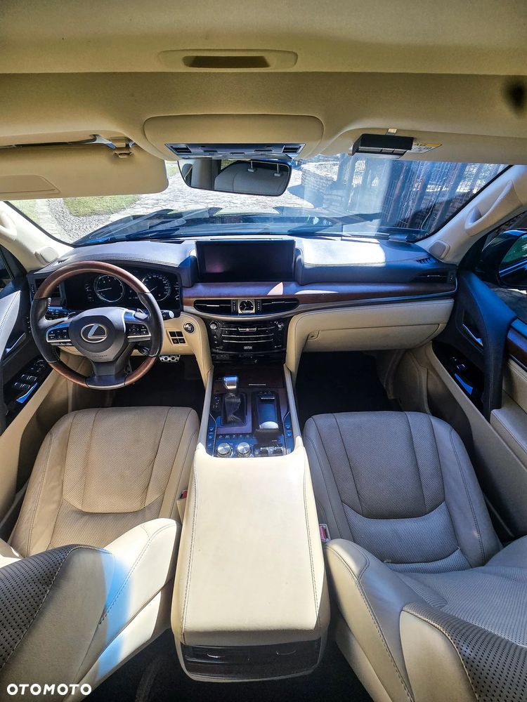 Lexus LX 570 Omotenashi - 7