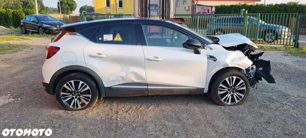 Renault Captur 1.6 E-TECH Plug-In Initiale Paris - 3