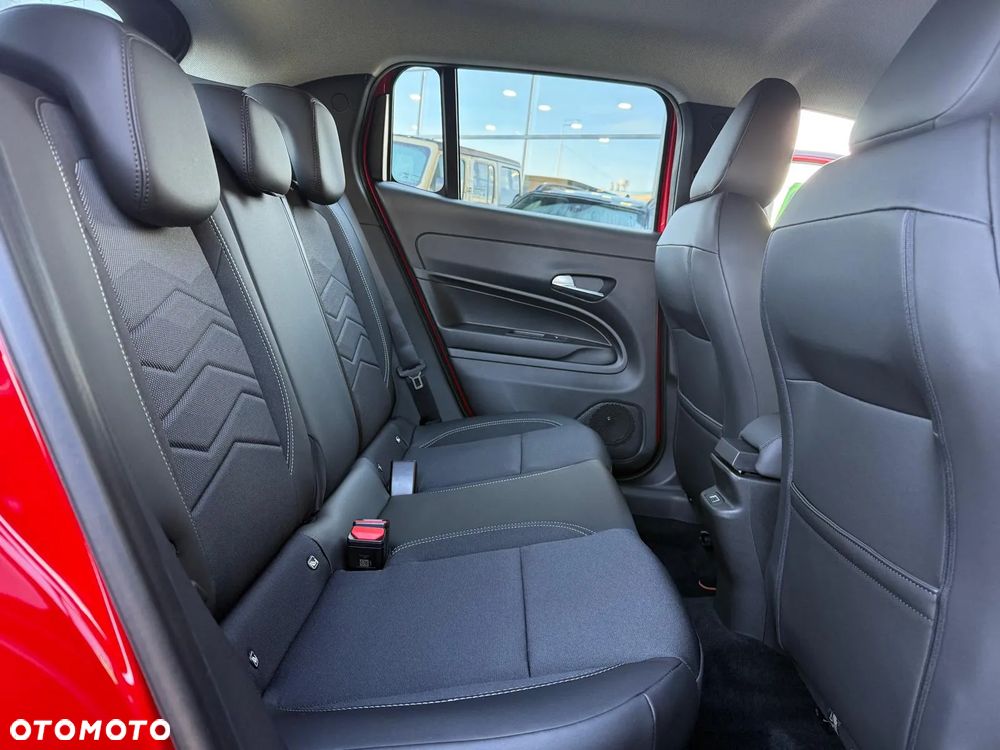 Jeep Avenger 1.2 T3 mHEV Altitude FWD eDCT6 - 14