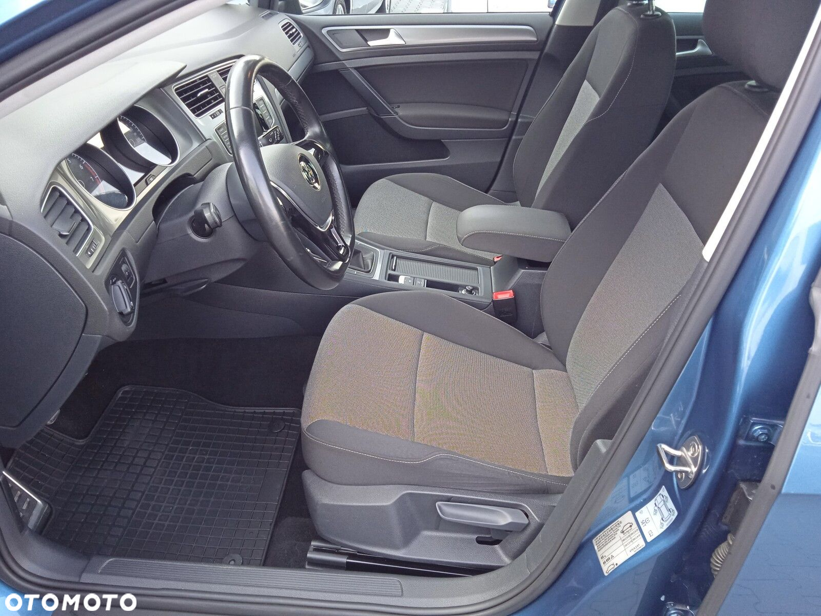 Volkswagen Golf VII 1.2 TSI BMT Trendline - 12