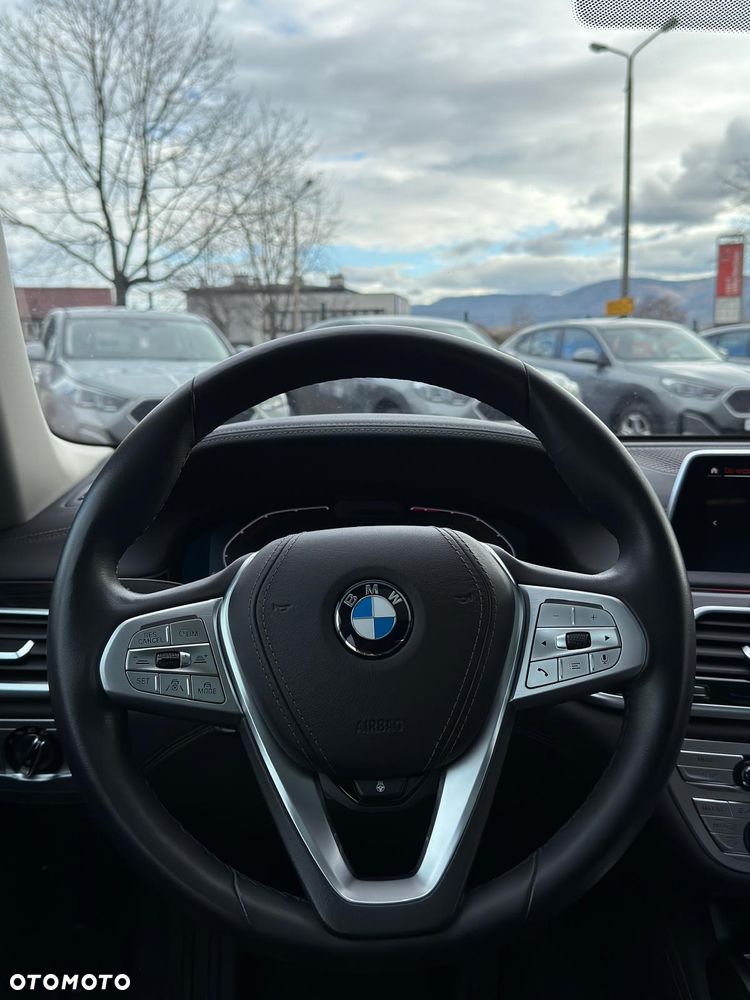 BMW Seria 7 - 9