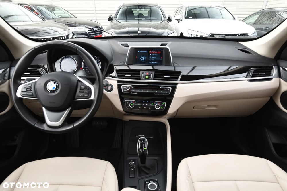 BMW X1 sDrive20i Advantage - 14