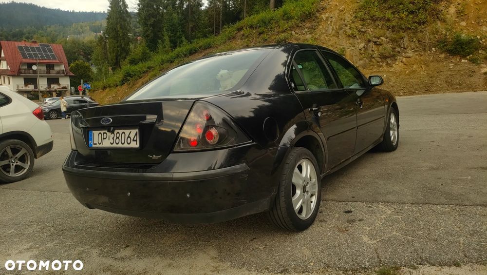 Ford Mondeo - 9