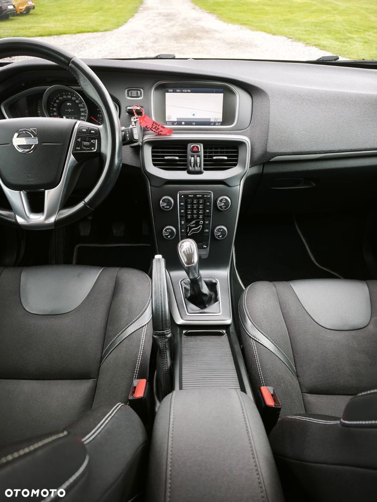 Volvo V40 D2 Momentum - 15