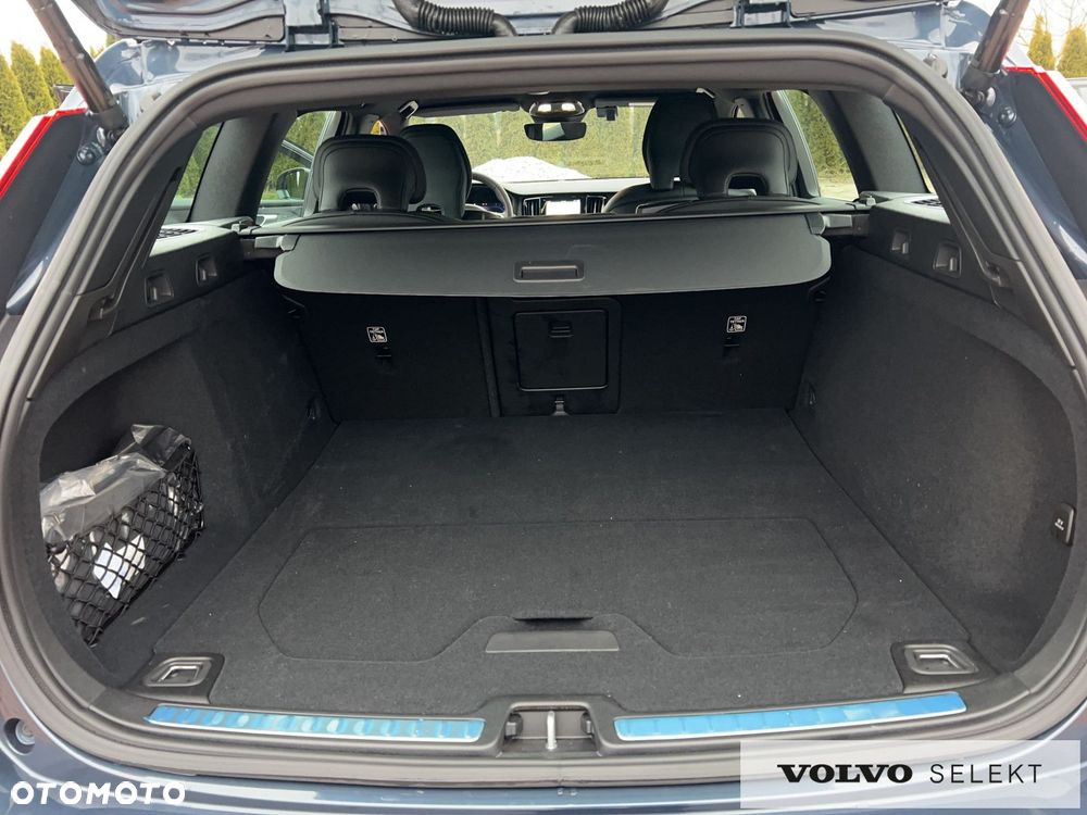 Volvo V60 B4 B Plus Dark - 20
