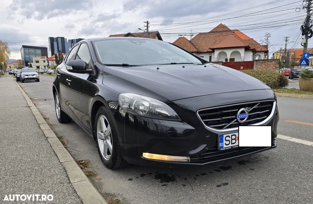 Volvo V40 D2 ECO Aut. Summum - 6