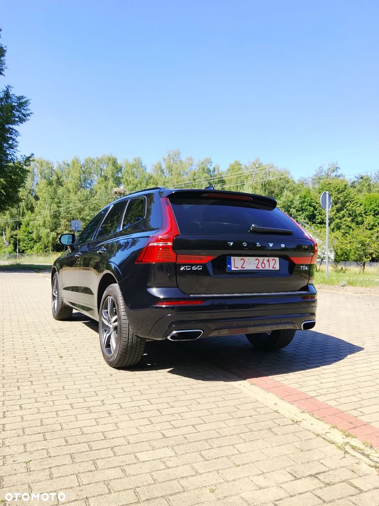 Volvo XC 60 T5 AWD R-Design - 6