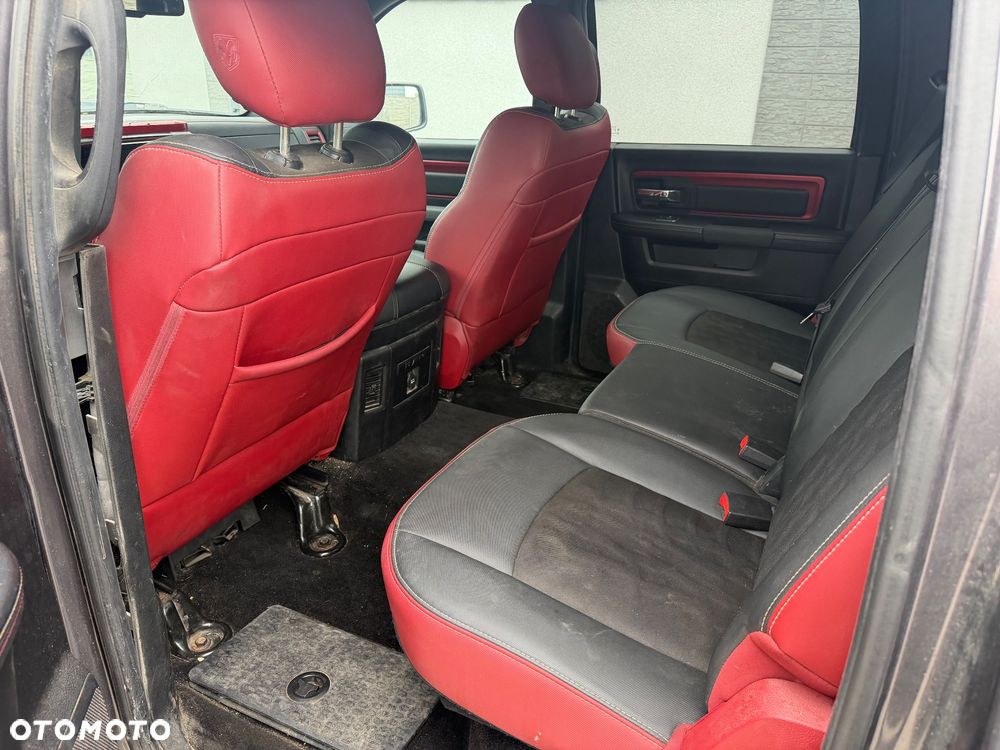 Dodge RAM 5.7 4x4 - 8