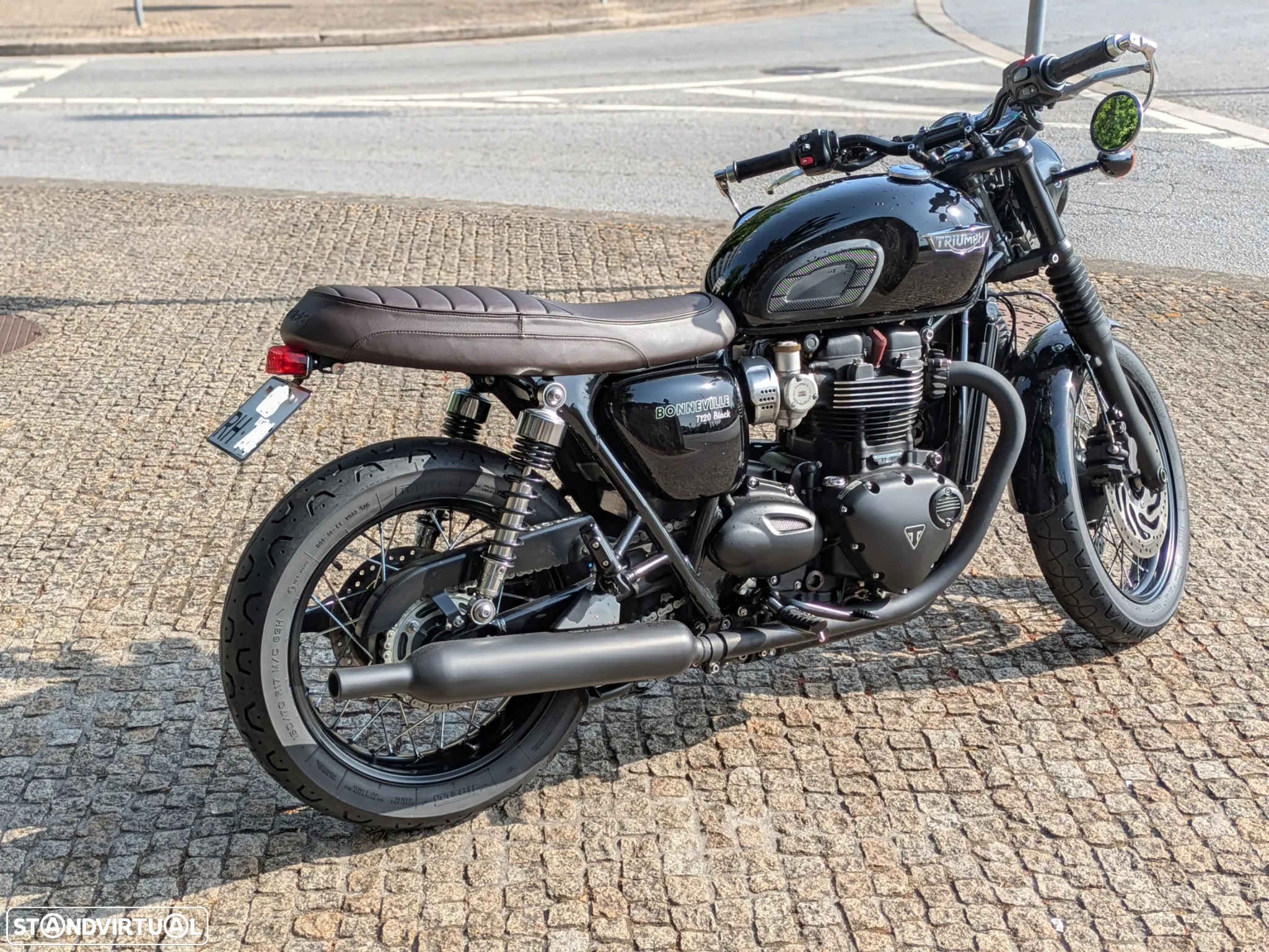 Triumph Bonneville T120 Black - 3