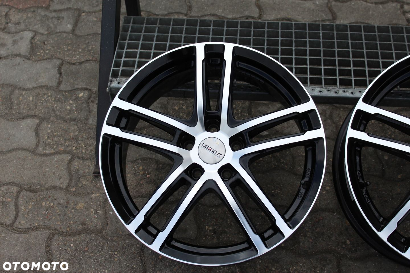 DEZENT 18cali 5x112 ET42 7,5J AUDI SKODA SEAT VW - 3