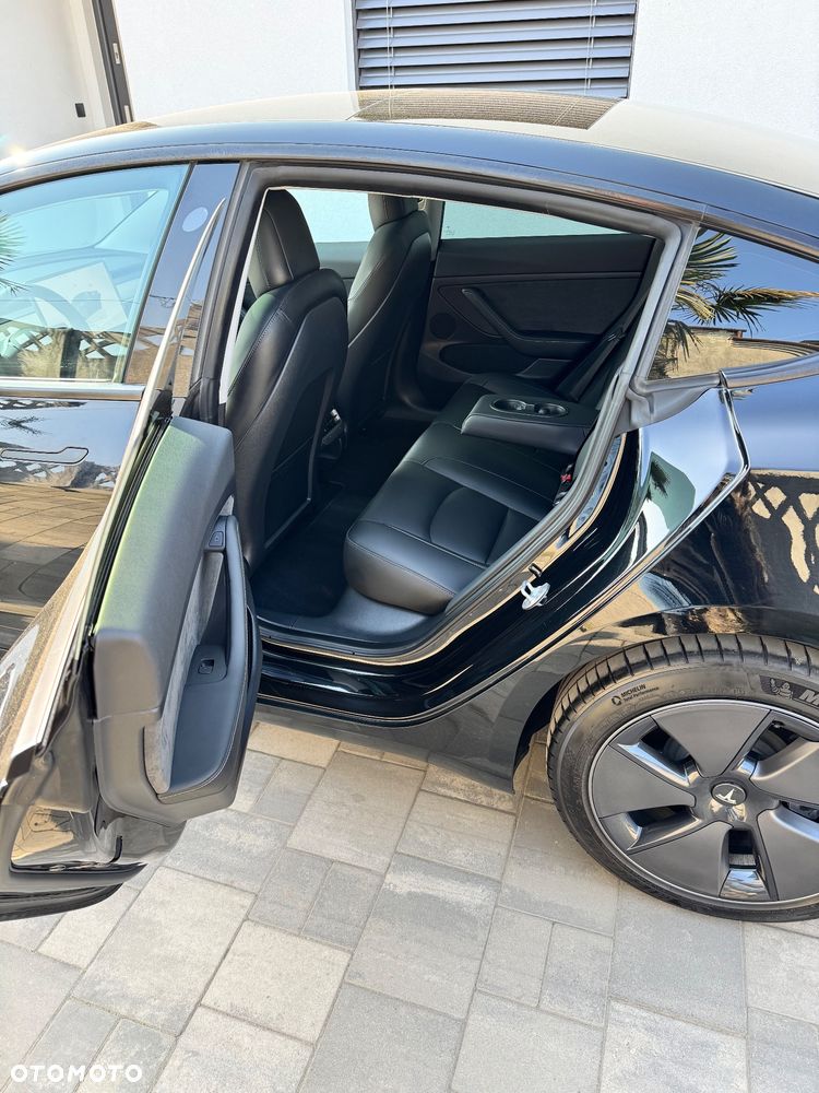 Tesla Model 3 - 15