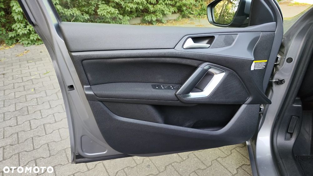 Peugeot 308 BlueHDi 150 Stop & Start Allure - 19