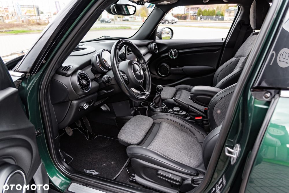 MINI Cooper Standard - 17
