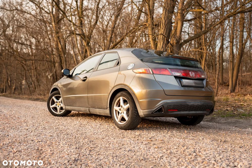 Honda Civic 1.8 Comfort - 7