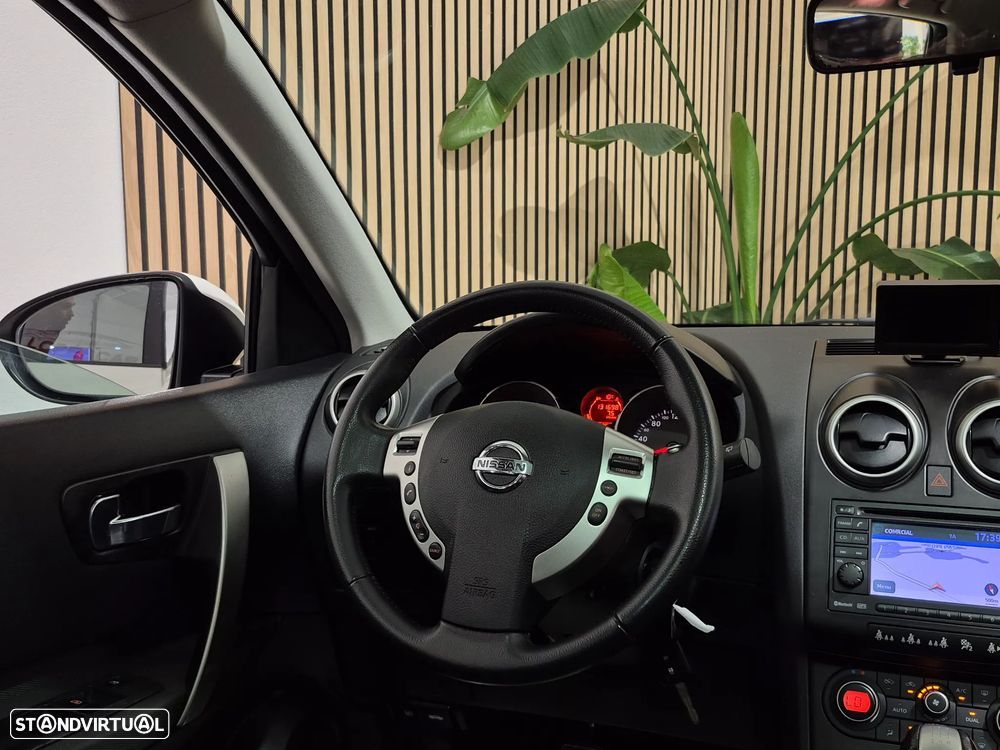 Nissan Qashqai 1.6 Tekna Premium 17 - 12