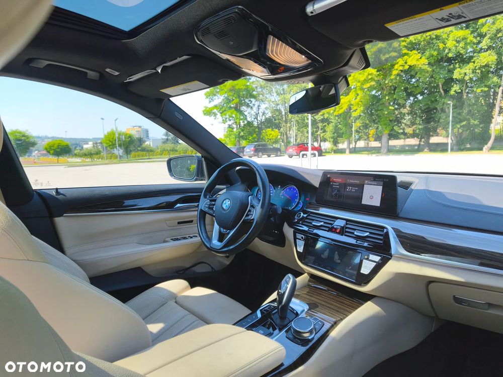 BMW 6GT 640i xDrive Sport Line - 12