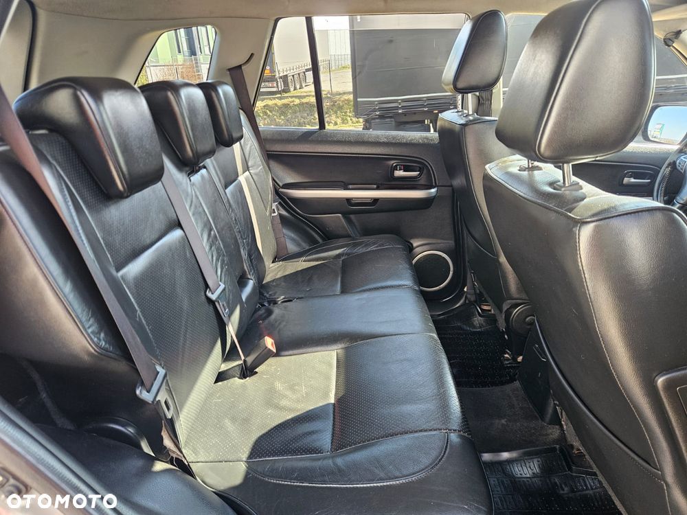 Suzuki Grand Vitara - 10