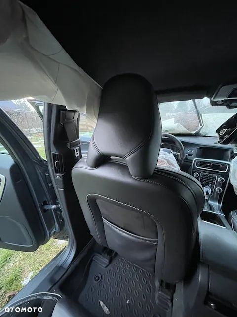 Volvo S60 D4 Drive-E R-Design Momentum - 9