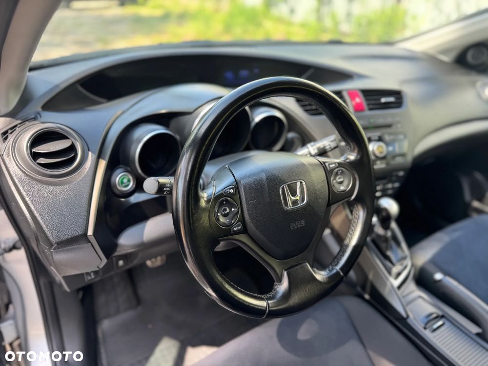 Honda Civic 1.8 Executive NAVI - 26