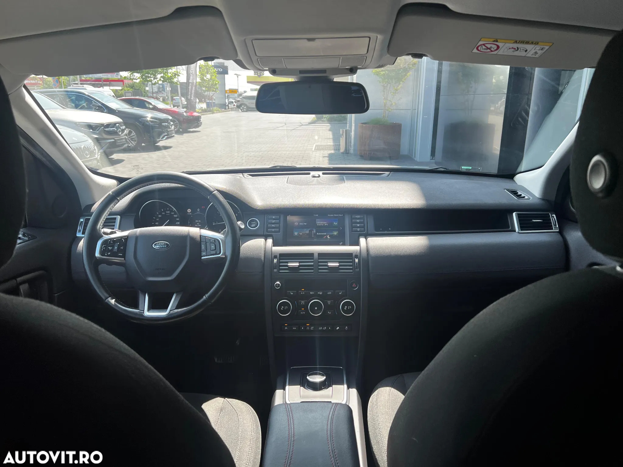 Land Rover Discovery Sport - 12