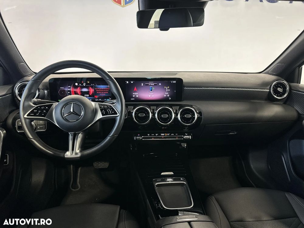 Mercedes-Benz A 180 MHEV 7G-DCT - 9