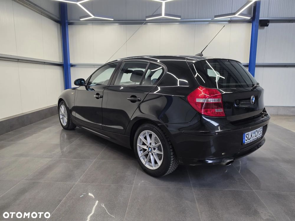 BMW Seria 1 120d DPF Edition Lifestyle - 11