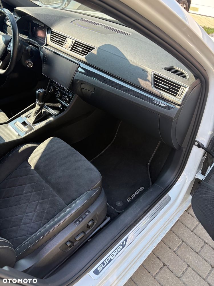 Skoda Superb 2.0 TDI 4x4 Sportline DSG - 12