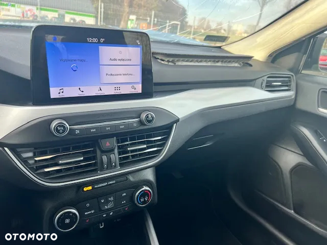 Ford Focus 1.0 EcoBoost Trend - 16