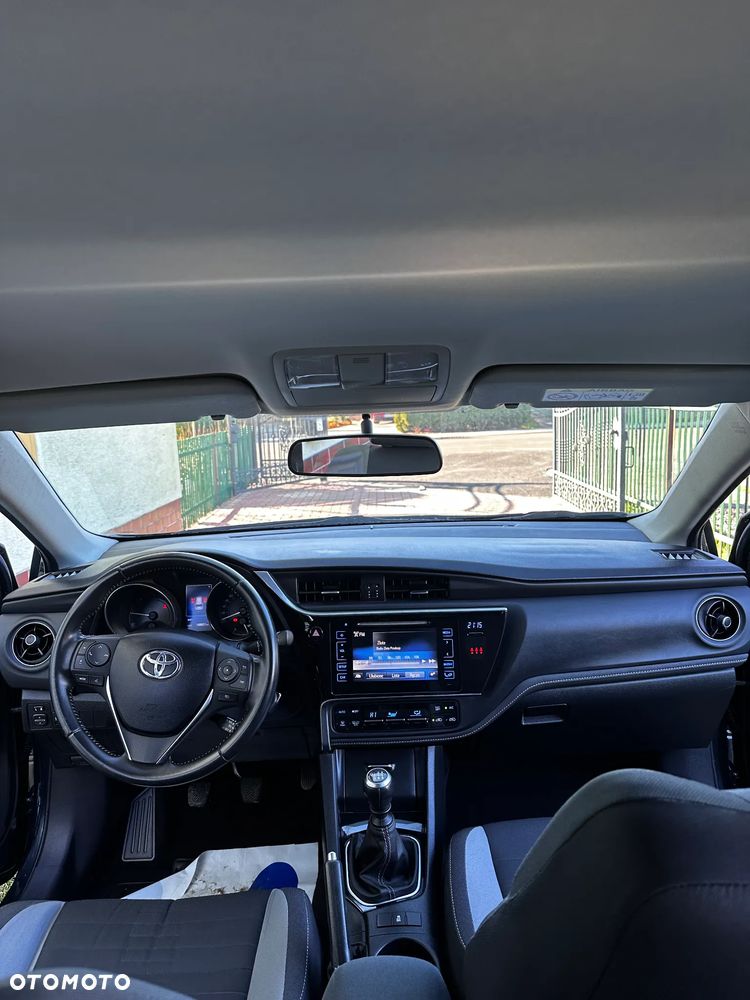 Toyota Auris 1.4 D-4D Dynamic - 7