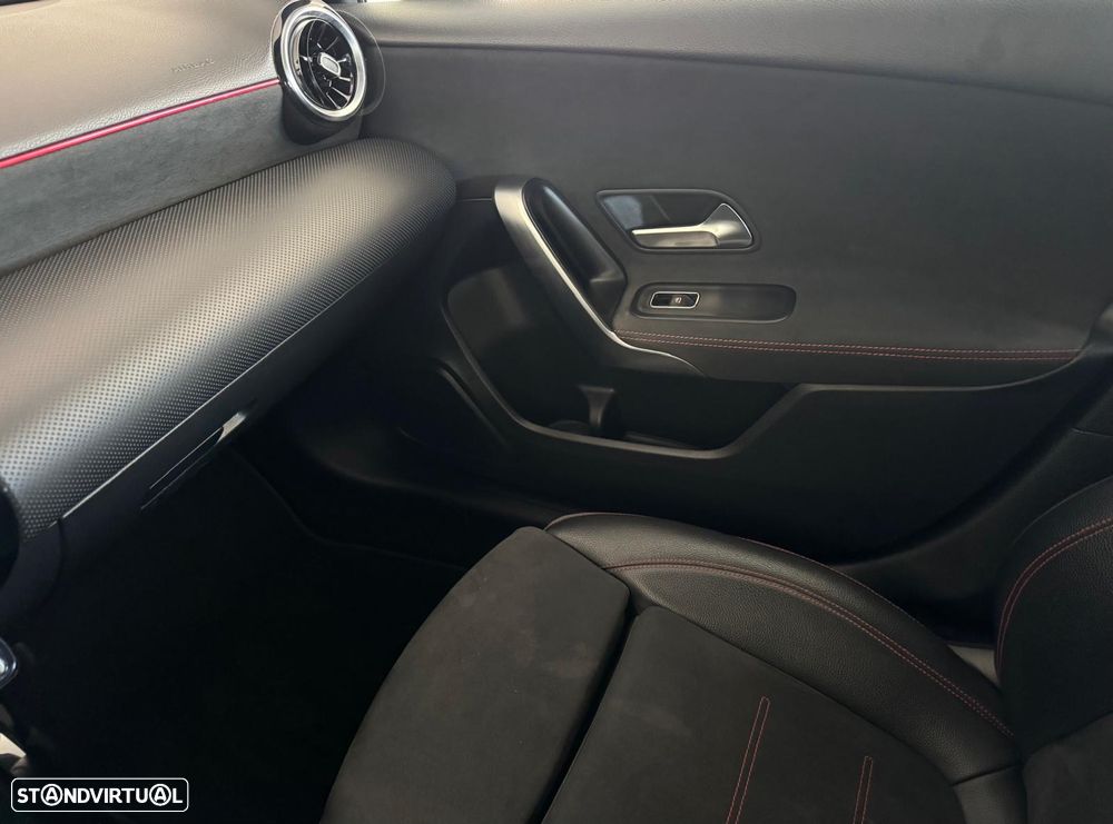 Mercedes-Benz A 180 d AMG Line - 22