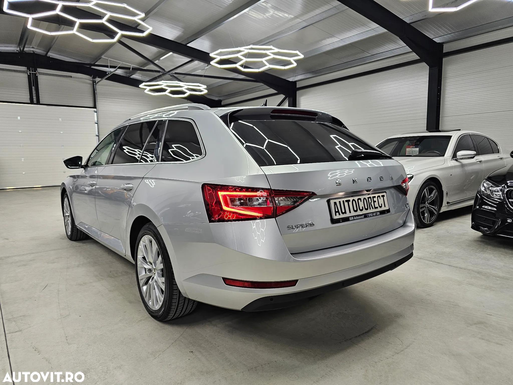 Skoda Superb Combi 1.4 TSI PHEV Style - 4