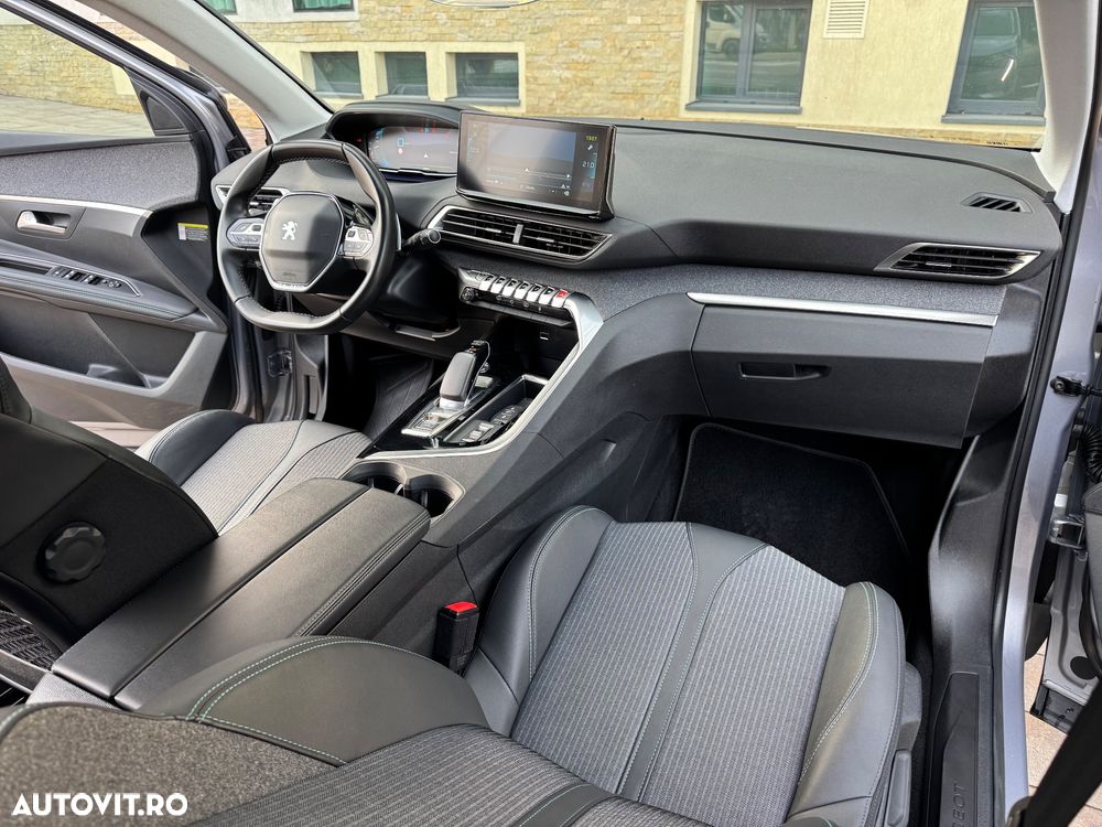 Peugeot 3008 Plug-In Hybrid 225 e-EAT8 Allure Pack - 24