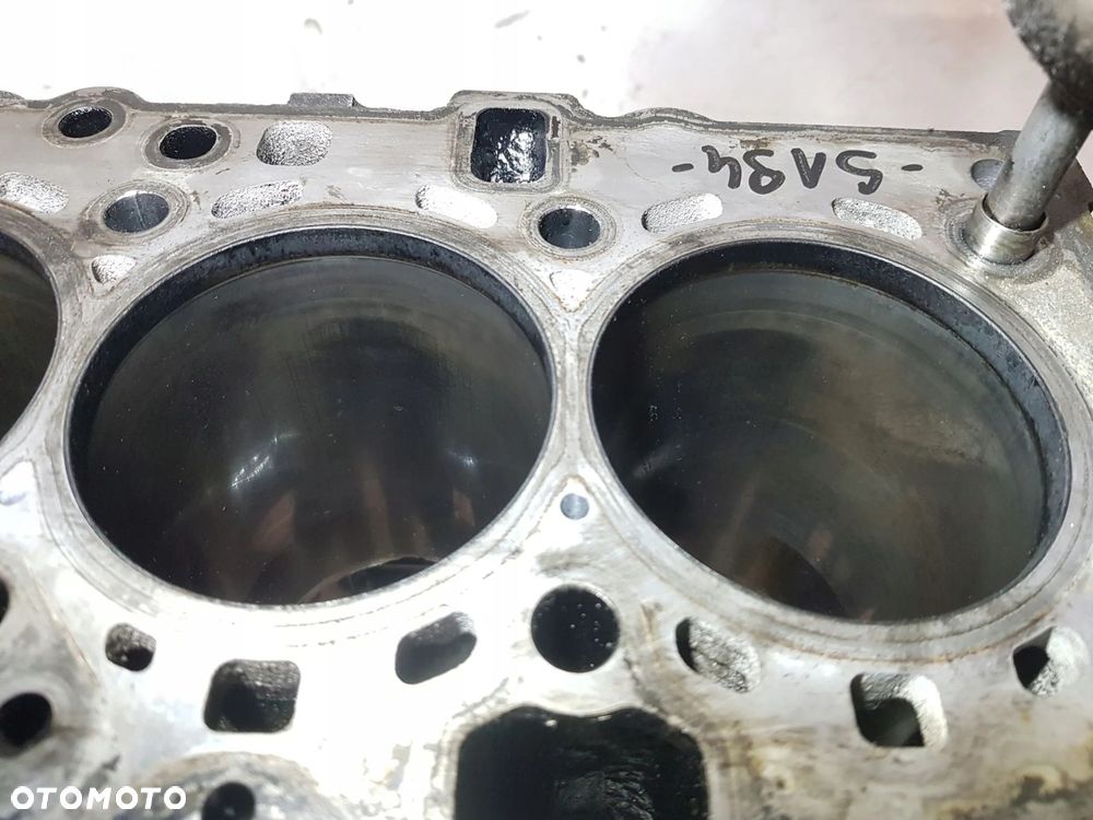 BLOK SILNIKA BMW E90 E87 E91 X3 2.0 D N47D20C - 8
