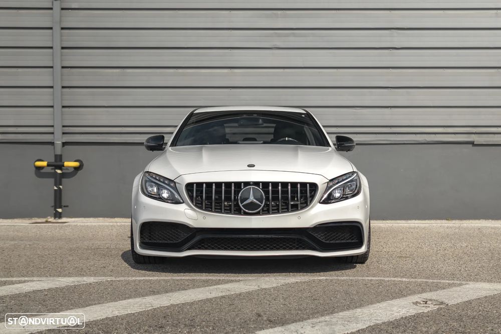 Mercedes-Benz C 63 AMG - 7