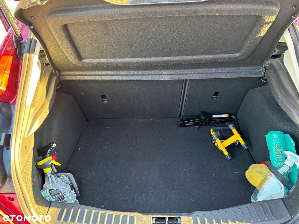 Ford Focus 1.6 EcoBoost Titanium - 22