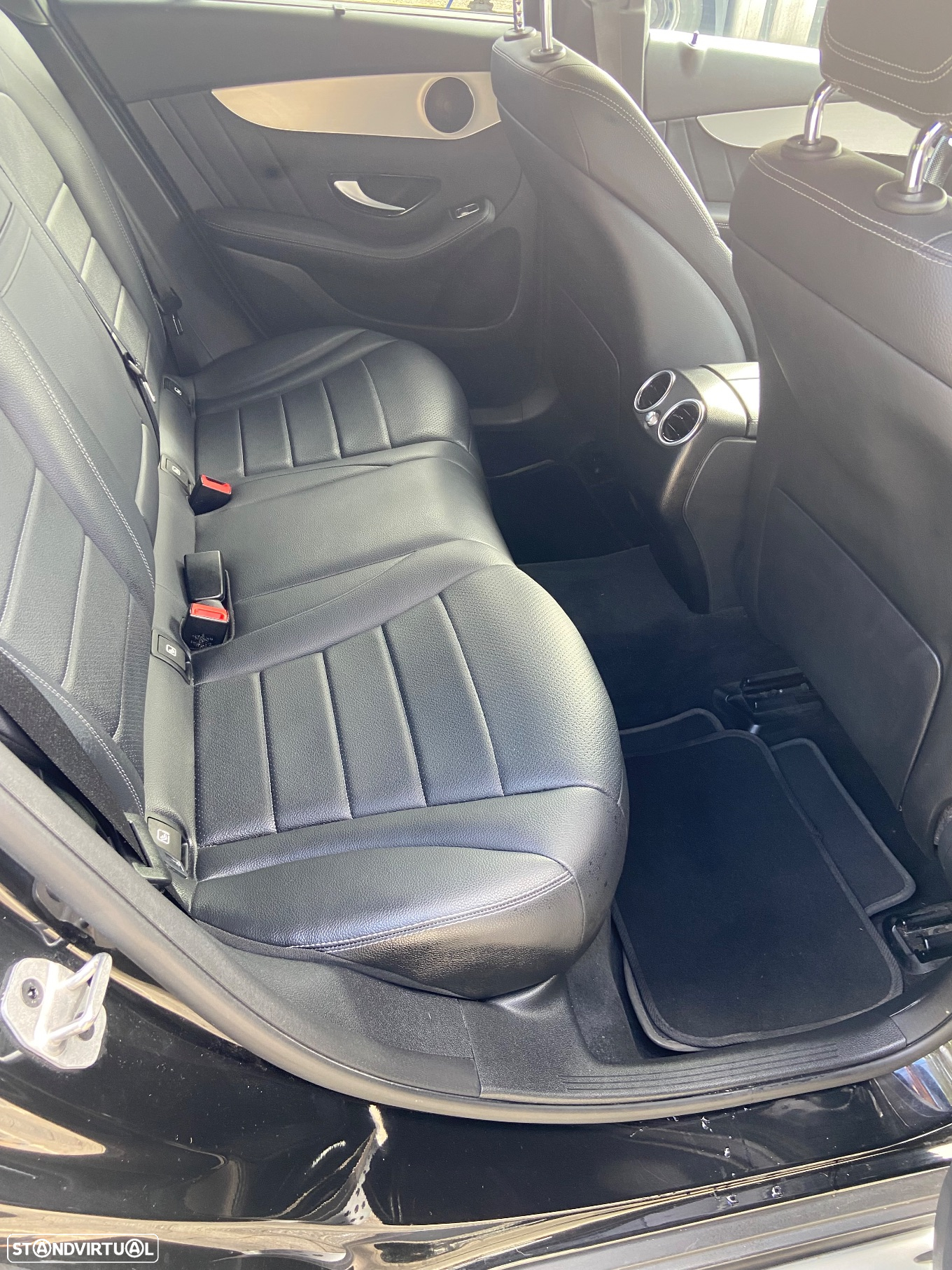 Mercedes-Benz GLC 300 de Coupé 4Matic - 13