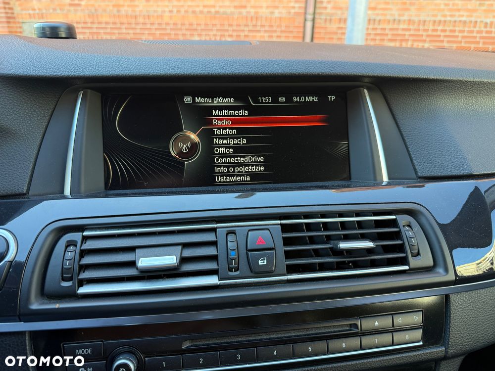 BMW Seria 5 520d xDrive Luxury Line - 26