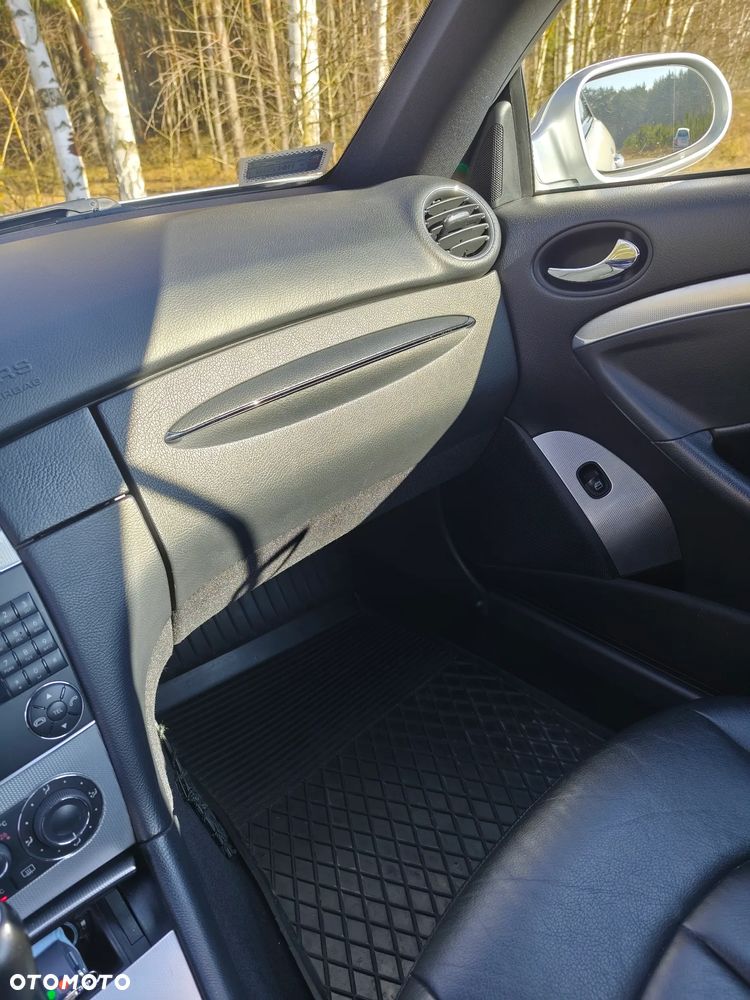 Mercedes-Benz CLK - 22