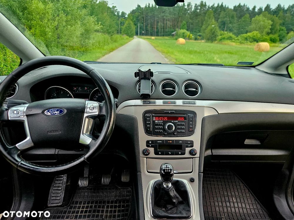 Ford S-Max - 10
