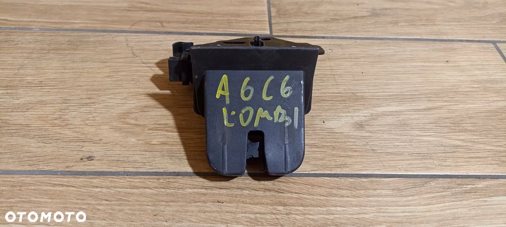 Zamek Klapy Bagażnika Audi A6 C6 Kombi