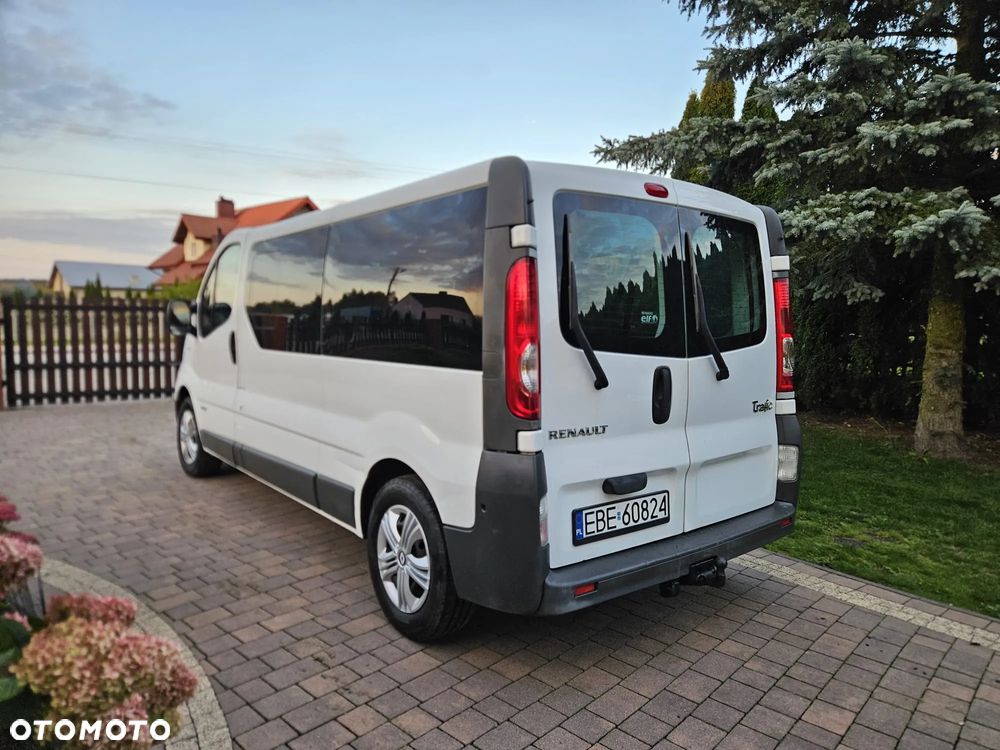 Renault Trafic Passenger Expression - 3
