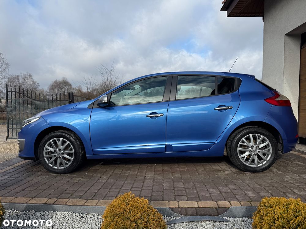 Renault Megane ENERGY TCe 115 Start & Stop Bose Edition - 4