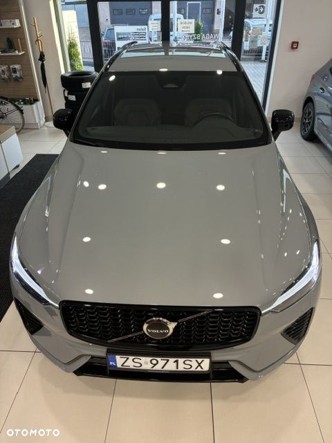 Volvo XC 60 B4 B Plus Dark - 10