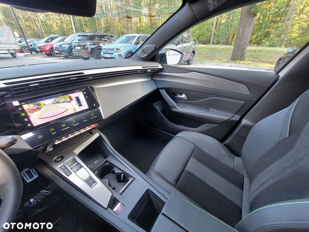 Peugeot 408 1.2 PureTech mHEV GT Exclusive S&S e-DCS6 - 19