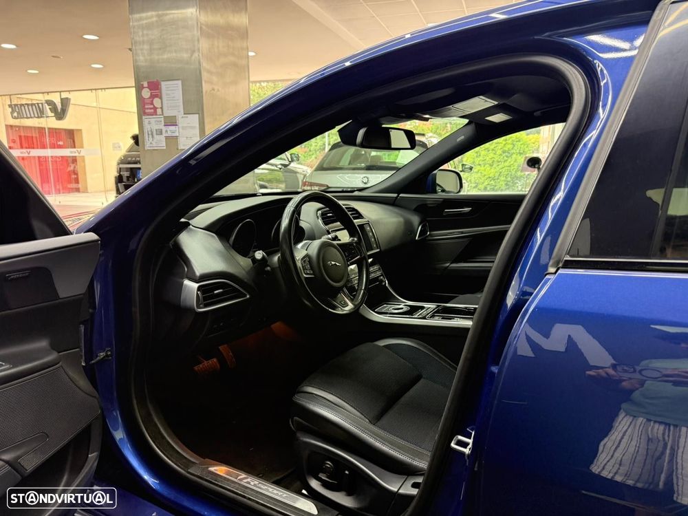 Jaguar XE 2.0 D R-Sport Aut. - 17