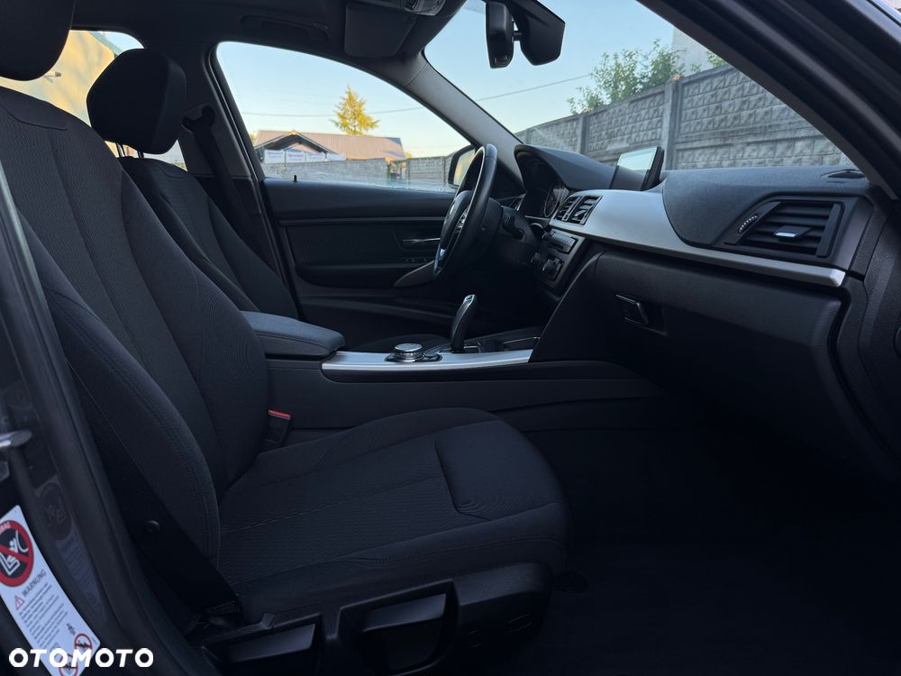 BMW Seria 3 - 10