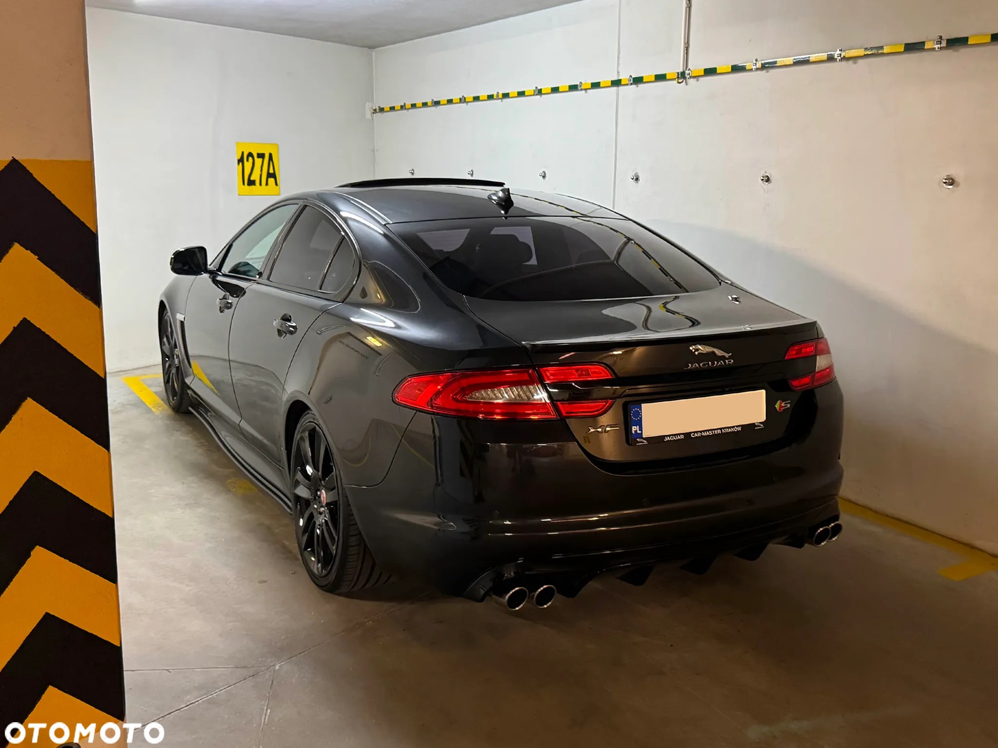 Jaguar XF 3.0 TDV6 R-Sport - 39