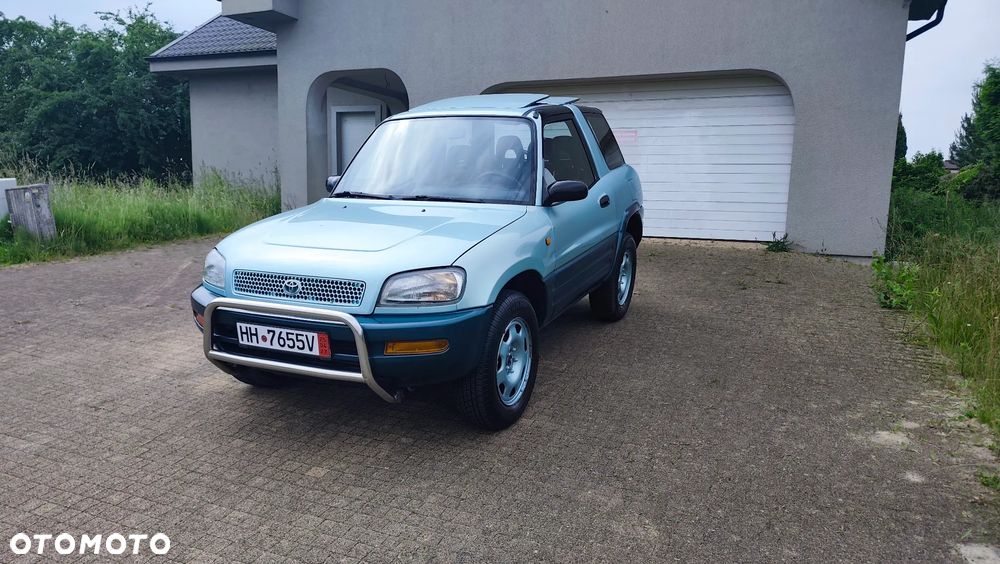Toyota RAV4 2.0 GLi - 37