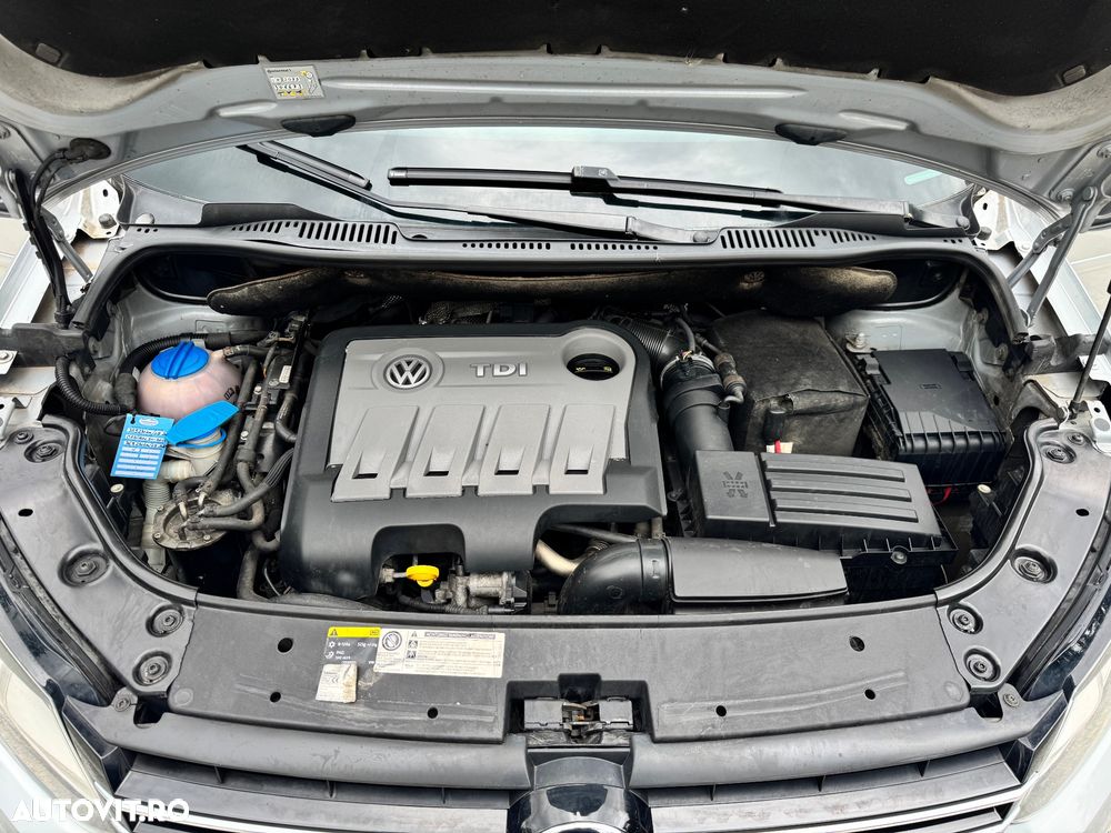 Volkswagen Touran 2.0 TDI DSG Highline - 17